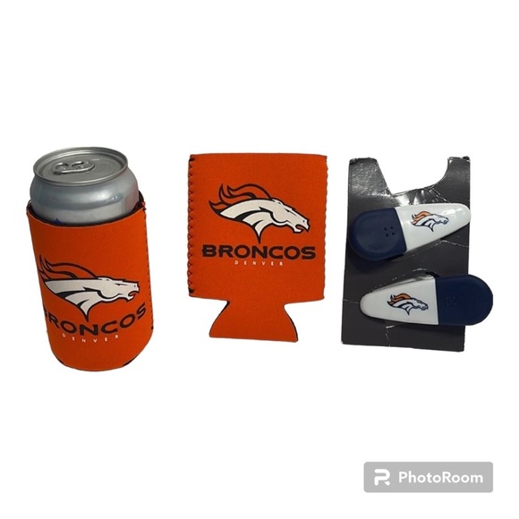 Denver Broncos 2 Beer Can Koozies and 2 Chip Clips - Picture 1 of 2